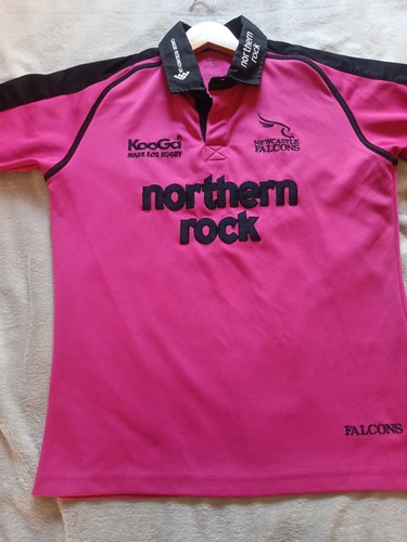 Newcastle falcons kooga - newcastle, pink