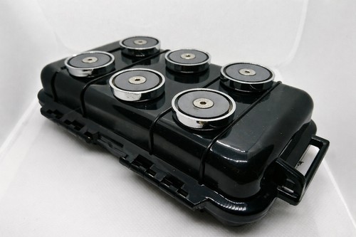 Magnetic safe stash secret - stash,