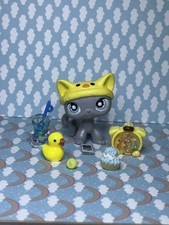 Littlest Pet Shop Duck Hat Shorthaired Cat  Custom  LPS OOAK
