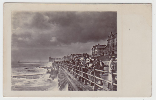 Rough sea bridlington - pc,