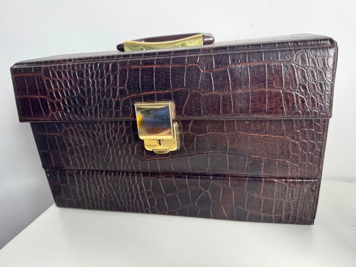 Vhs carry case faux crocodile - vhs,