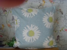 NEW MADE IN DESIGNER BLUE WHITE DAISY DESIGN COTTON CUSHION COVER for 16in PAD