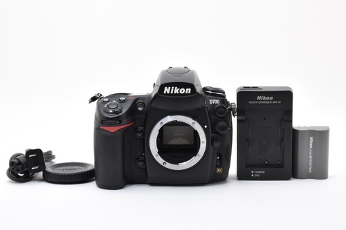 Near mint nikon d700 - nikon,