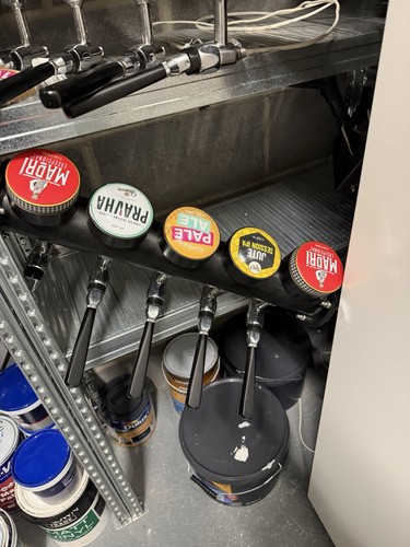 Way commercial beer - commercial, manifold