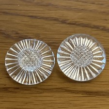 A set of 2 Vintage pretty clear glass buttons cut glass flower design