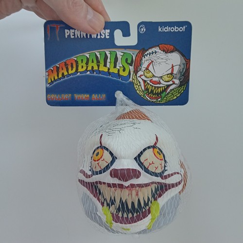 Kidrobot madballs pennywise - kidrobot:,