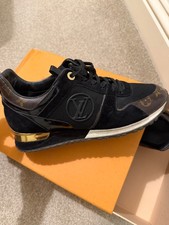 LOUIS VUITTON Run Away