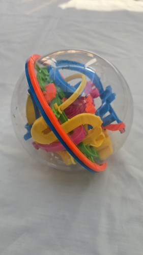 Kidult addict ball - kidult, large