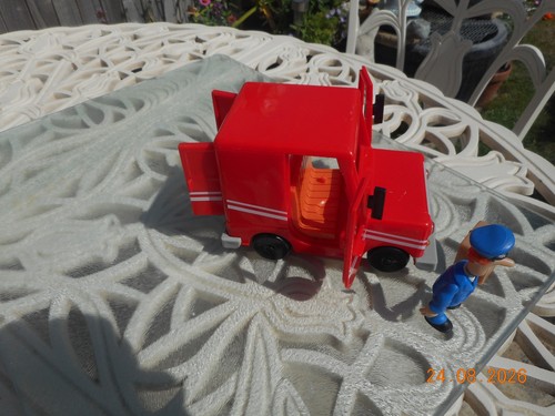 Postman pat van - postman,
