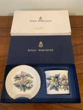 Royal Worcester china trinket set - Woodland flowers