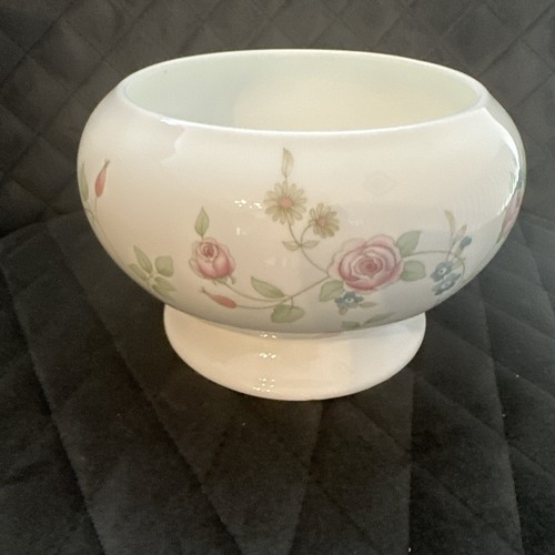 Wedgwood rosehip flower - wedgwood, posy