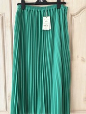 Monsoon,pleated, lined Emerald