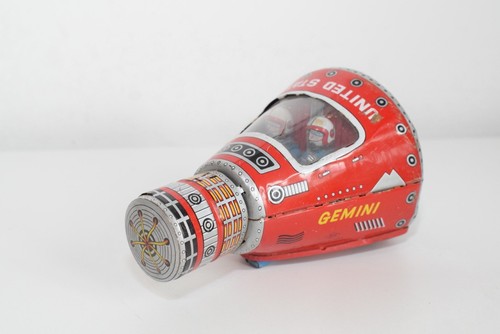 B85 18cm long tin - long, sheet