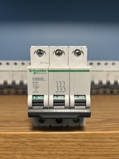 SCHNEIDER 10 AMP CURVE C 10kA TRIPLE POLE MCB CIRCUIT BREAKER C60HC 25672 NEW!!