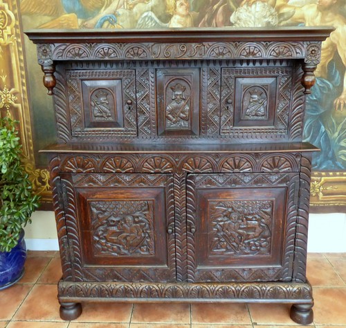 Court cupboard country oak - ,