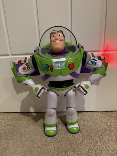 Buzz lightyear toy story - buzz,