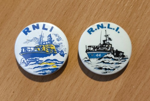 Pair vintage metal - vintage, pin