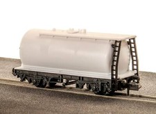 Peco KNR-50 N Gauge Tank Wagon