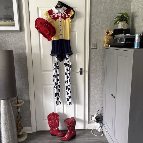 Giddy cowgirl disney toy - cowgirl,