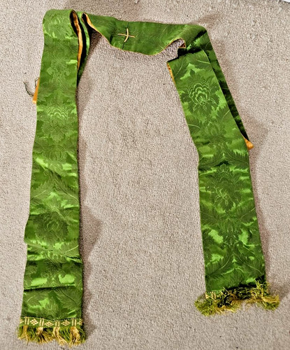 Green damask liturgical clergy - green,