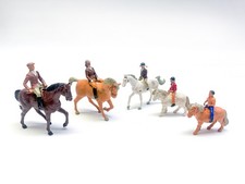 Britains Farm Horse Riders Set