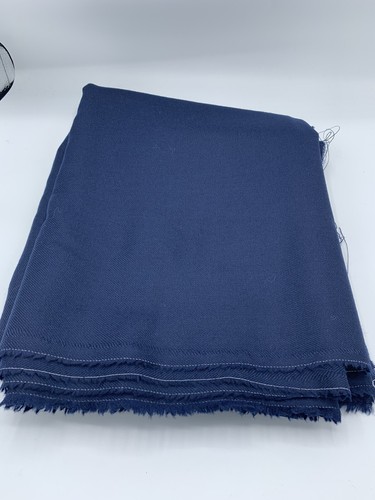100 fine worsted wool - 100%,