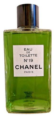 Chanel giant dummy glass - chanel,
