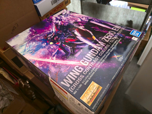 Bandai 100 wing gundam - bandai,