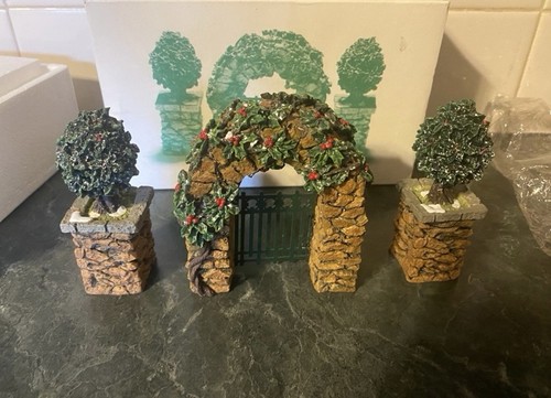 Dept 56 stone corner - x’s,