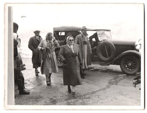 Photography car - a,