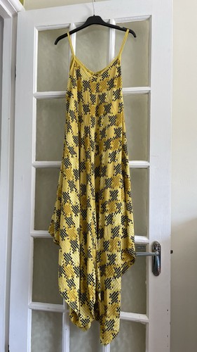 Yellow black made italy - black,