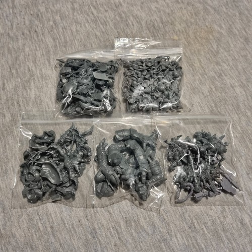 Misc miniature bits lot - misc,