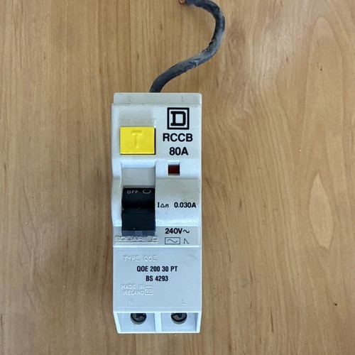 Square dom80r30 rccb n - rccb, 1p+n