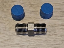 2 OFF SWAGELOK SS CONNECTOR