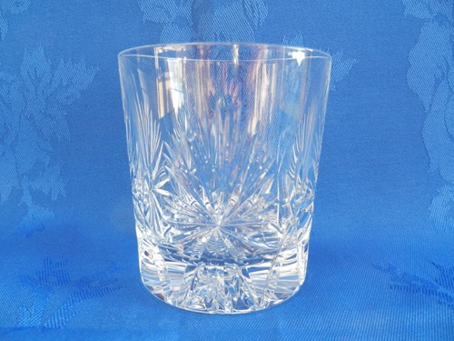 Edinburgh crystal star - edinburgh, of