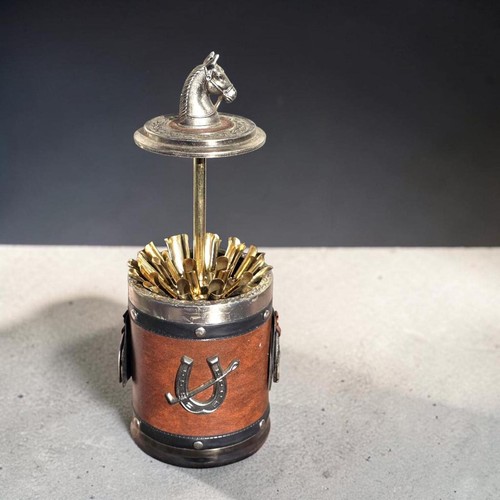 Vintage horse tobacciana pop - horse,