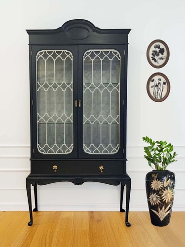 Hand painted vintage black - hand,