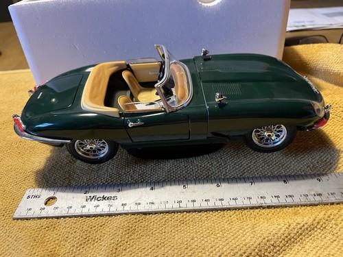 Bburago jaguar type - bburago,