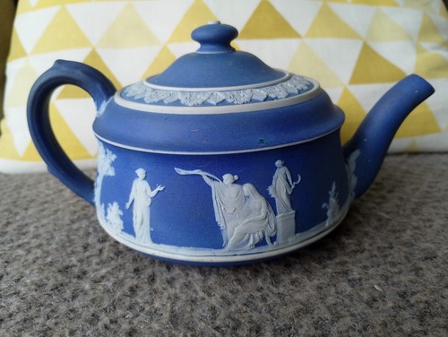 Vintage 1930 wedgwood - wedgwood, small