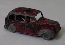MATCHBOX 17c - AUSTIN FX3 TAXI - RED - GOOD CONDITION / POOR REPAINT - NO BOX