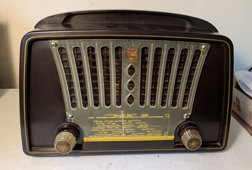 Vintage philips 141u bakelite - vintage,