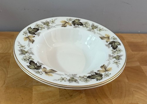 Pair royal doulton - of,