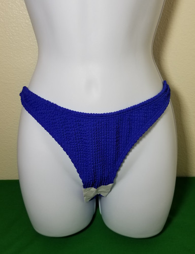 Wolf whistle size 4 blue - wolf,
