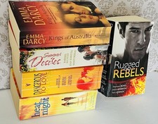 Mills & Boon 3 In 1  x 5