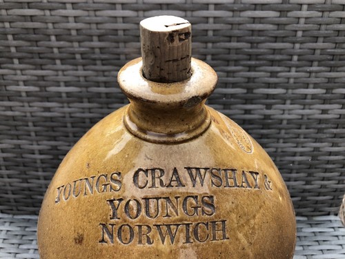 Youngs crawshay norwich - norwich, flagon