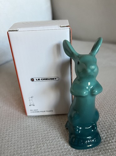 Stoneware pie bunny - stoneware, le