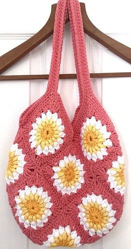 Handmade crochet daisy granny - daisy,