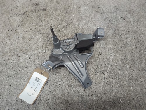Toyota yaris xp130 rear wiper - xp130,