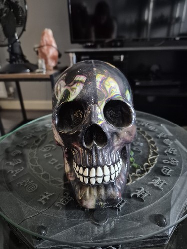 Large patterned skull - patterned,