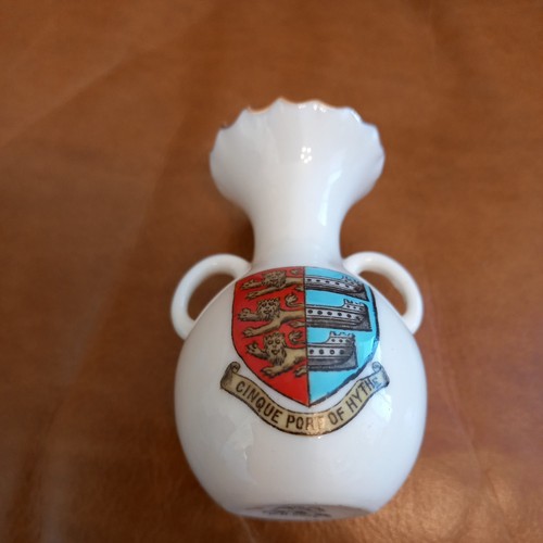 Goss crested china model - crested,